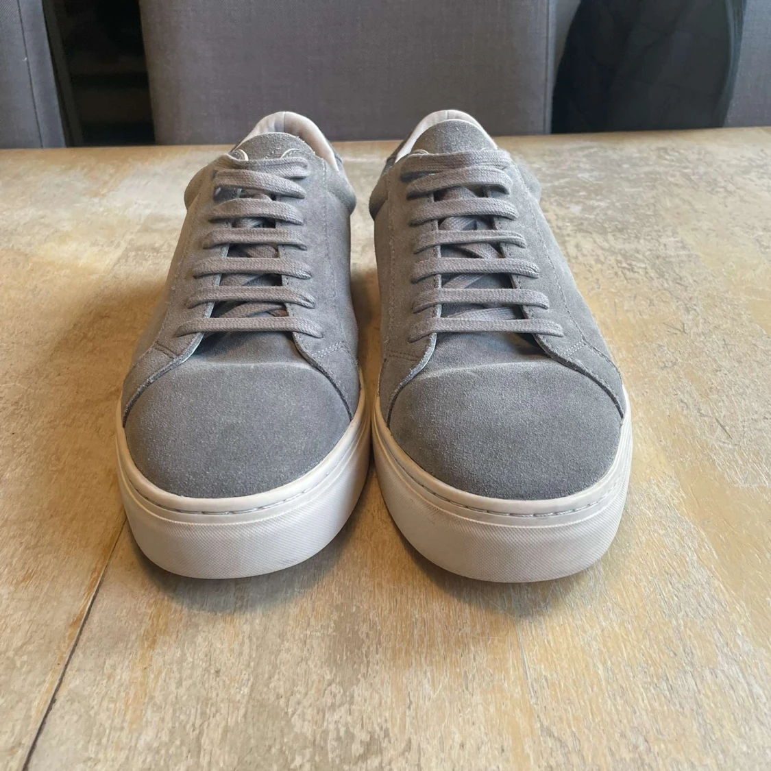 Grå skor - 1