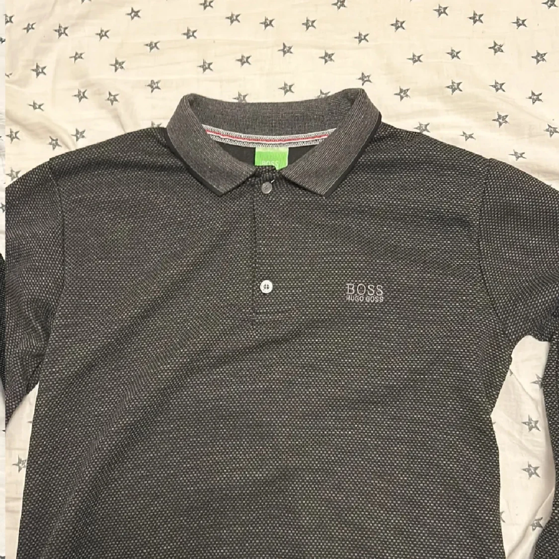 Svart pikétröja från Hugo Boss - 1