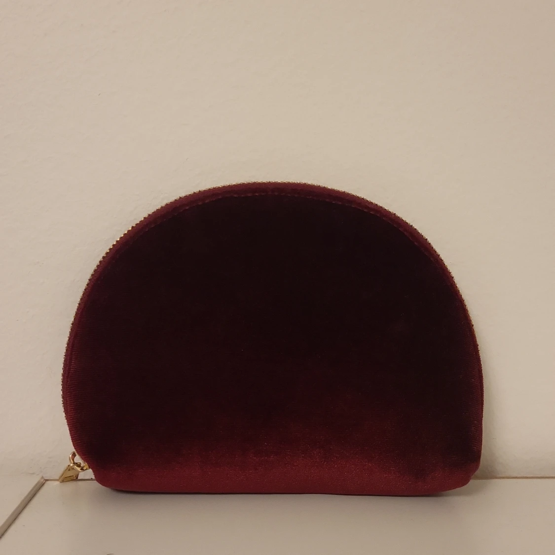 Vinröd necessär från H&M - 3