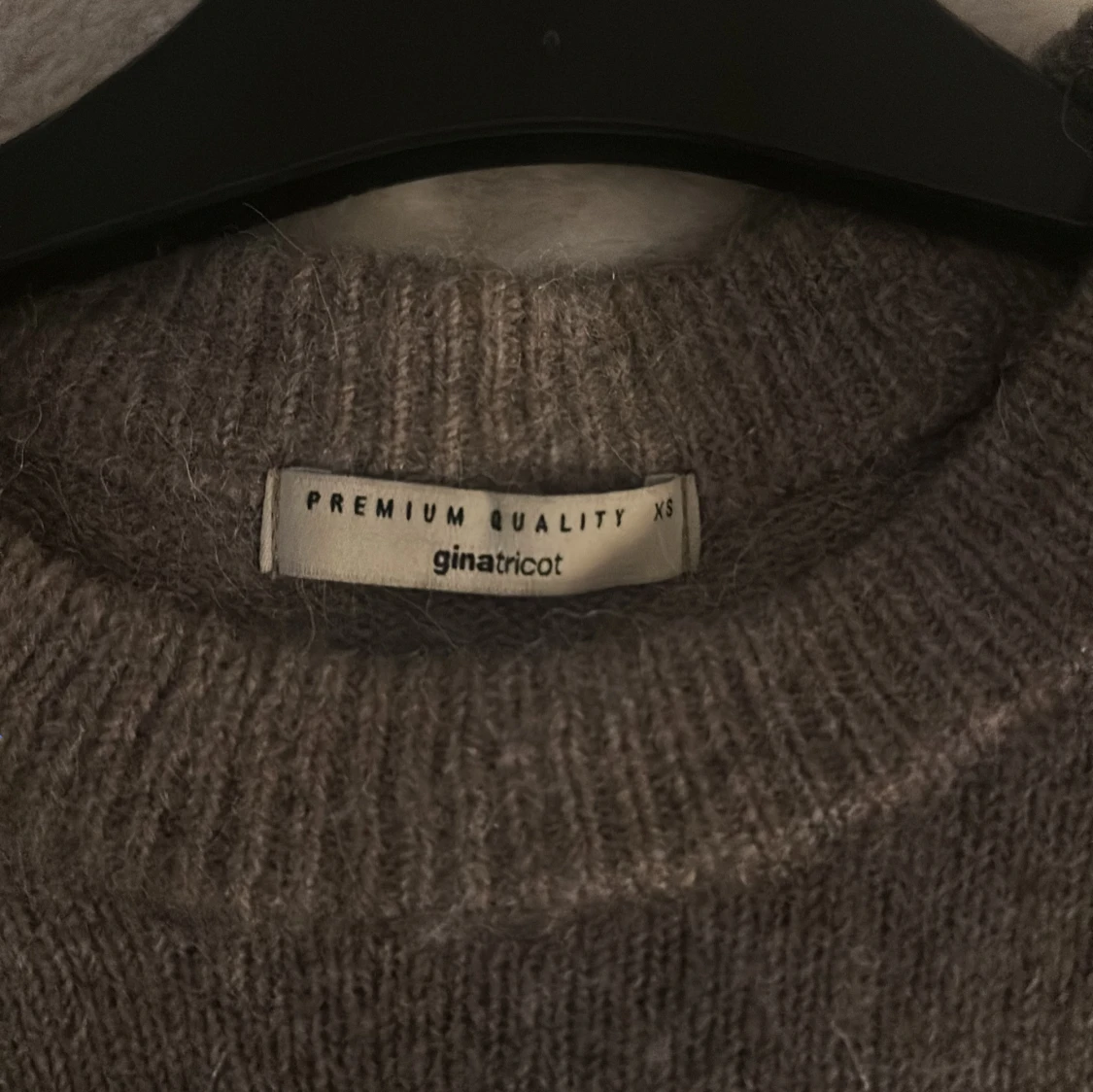 Beige stickad tröja från Gina Tricot - 2