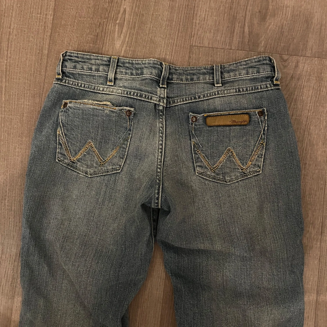 Lågmidjade jeans från Wrangler - 2