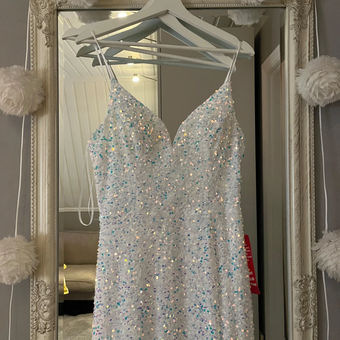 Vit glittrig lång balklänning - 1