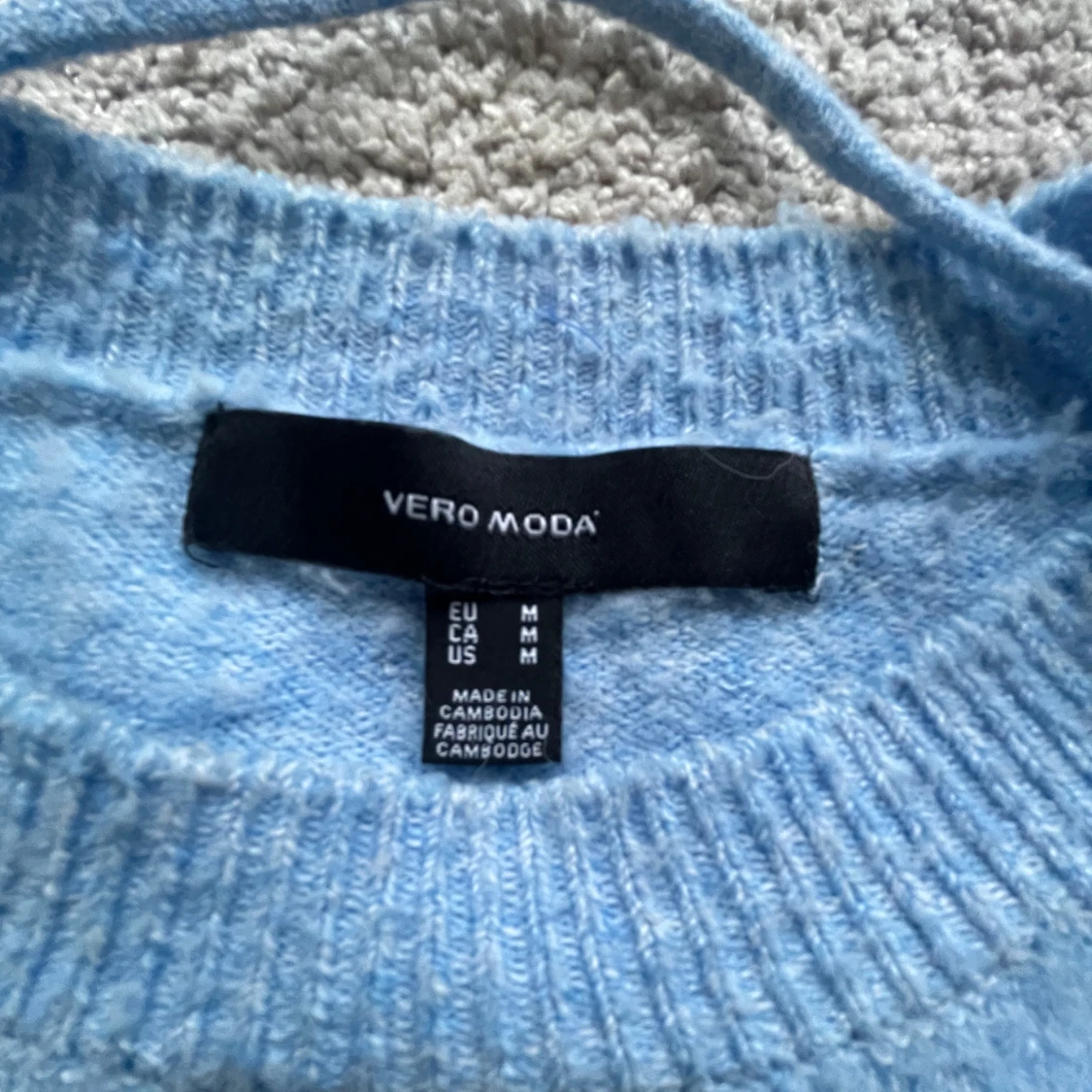 Blå stickad tröja från Vero Moda - 91