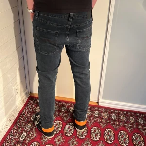 Nudie jeans Lean Dean -  Nudie Jeans | skick 9/10 | Storlek 31/30 | Pris - 499kr | Modellen är ca 177cm lång | Fraktar via PostNord eller Instabox på köparens bekostnad | Hör av dig vid minsta fråga eller fundering!!