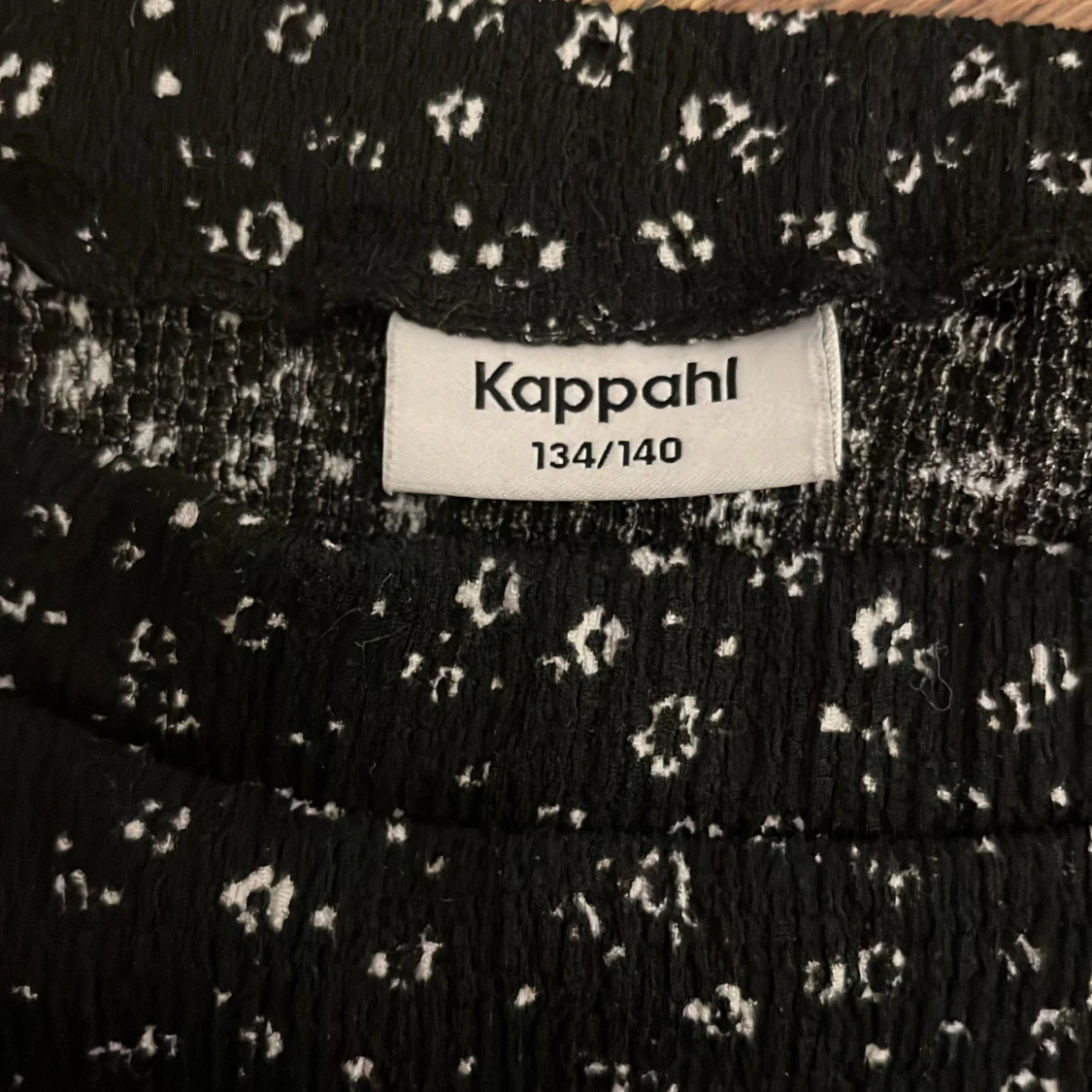 Svart blommig kjol från Kappahl - 2