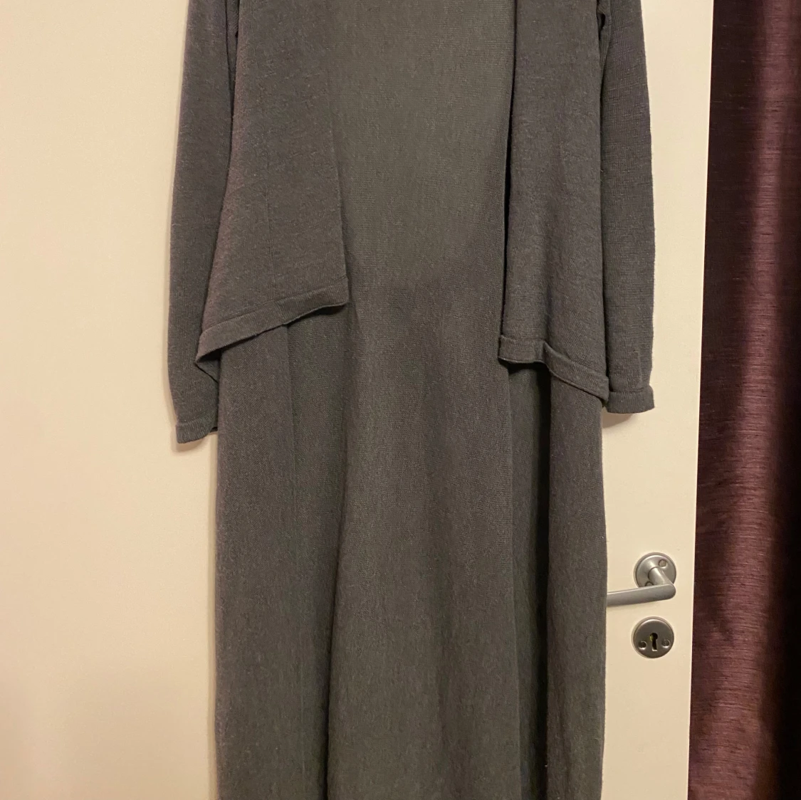 Grå lång kofta från Object - 90