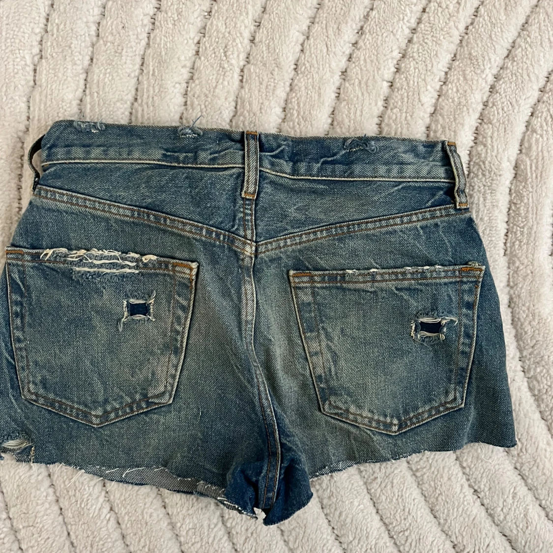 Zara shorts   - 90