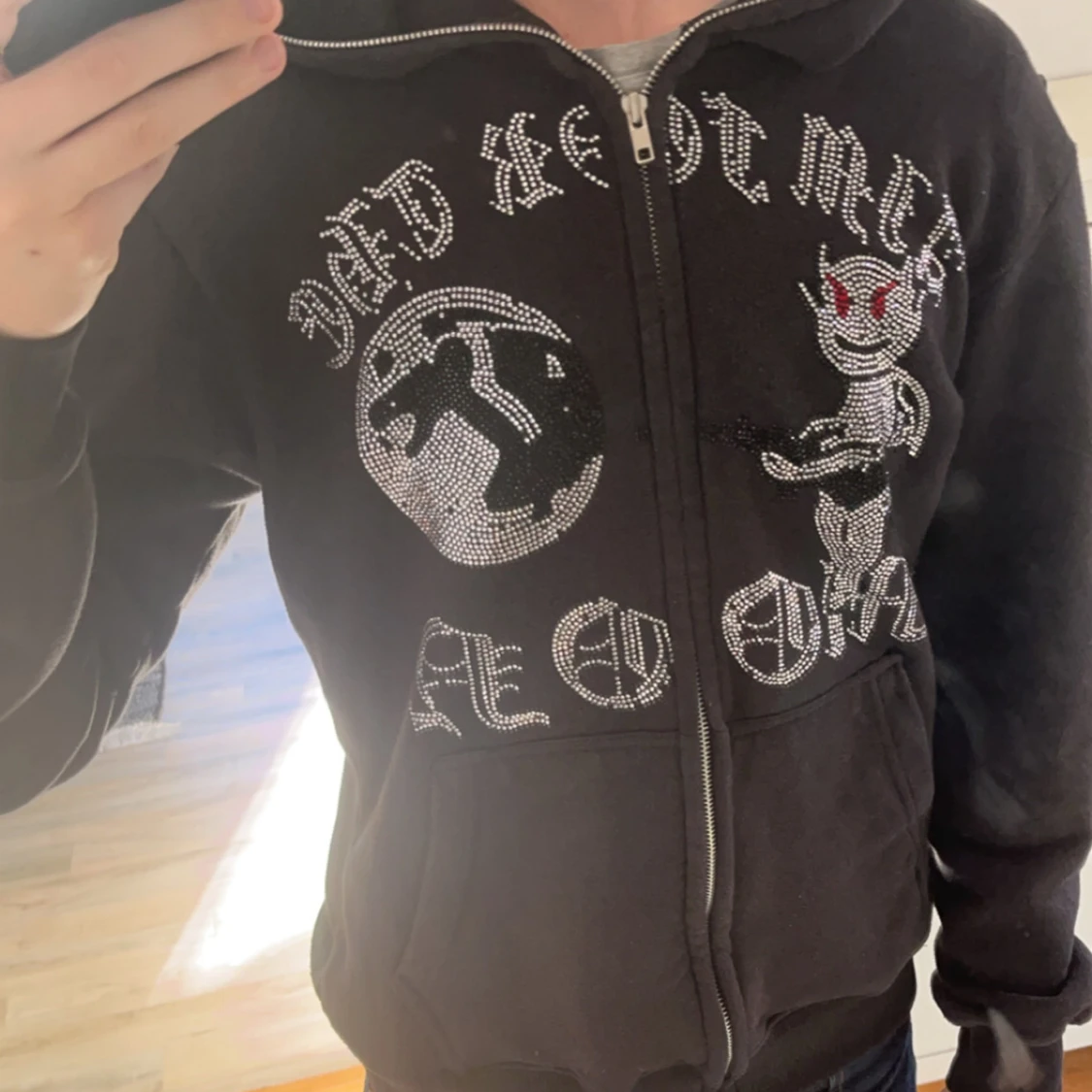 Aim for the moon limited edition devil eyes