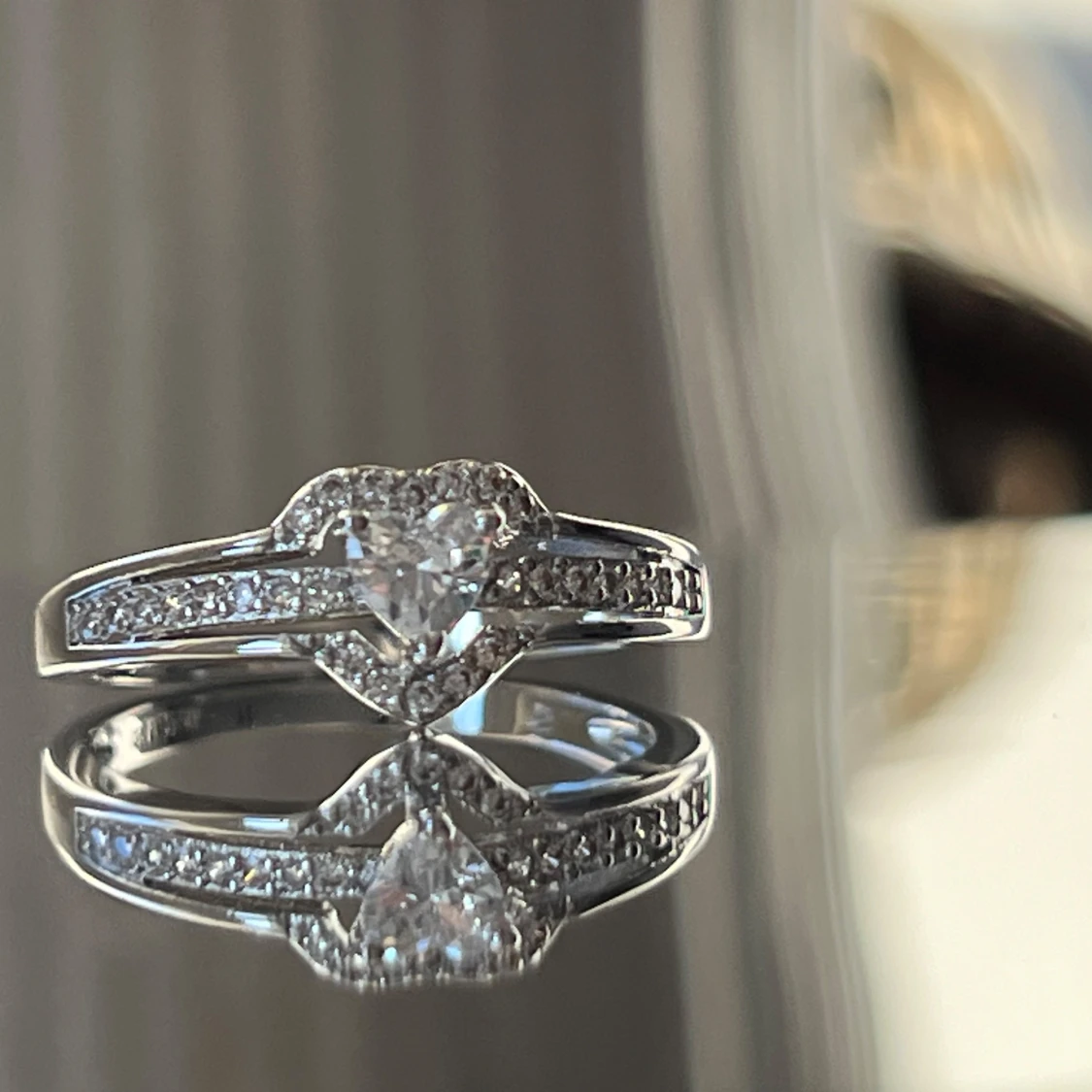 Äkta Silverring med hjärtformad sten