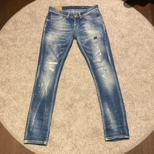 Dondup George  - Tja! Säljer nu mina Dondup George jeans. Skick 10/10 (Sparsamt använda) 