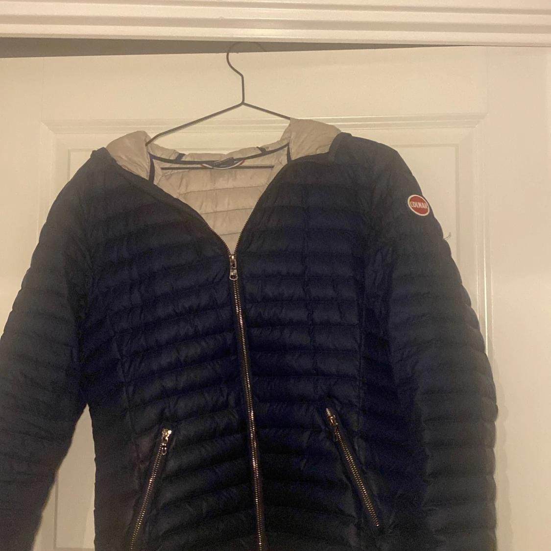 Mörkblå pufferjacka från Colmar - 91