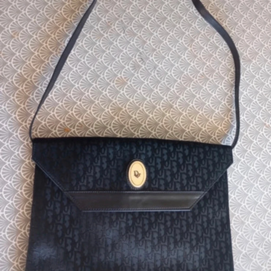 Dior handväska och plånbok  - 90