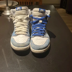 Air jordan 1 retro high og - Storlek 43 knappast använda dom är äkta priset är ej hugget i sten