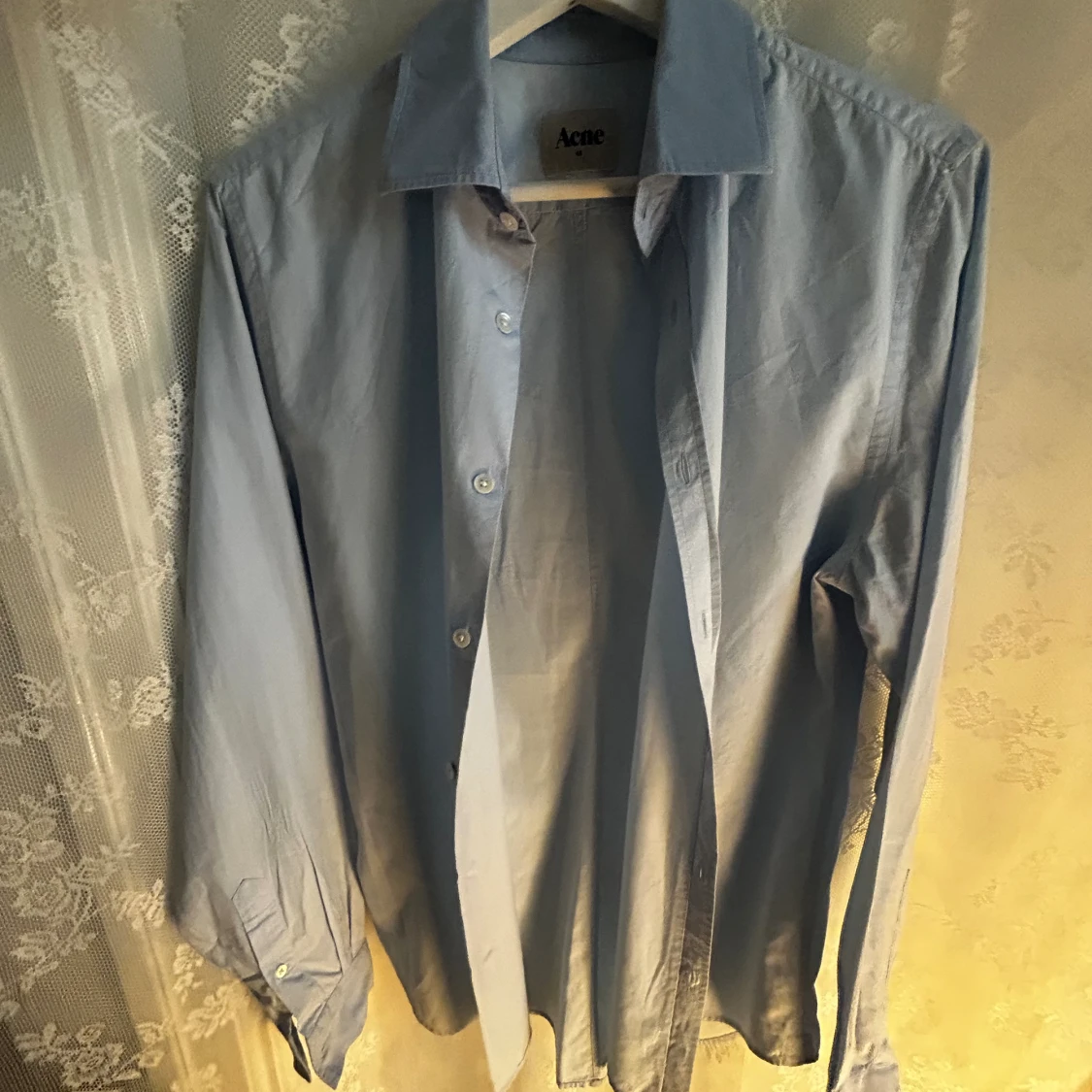 ljusblå acne skjorta - 90