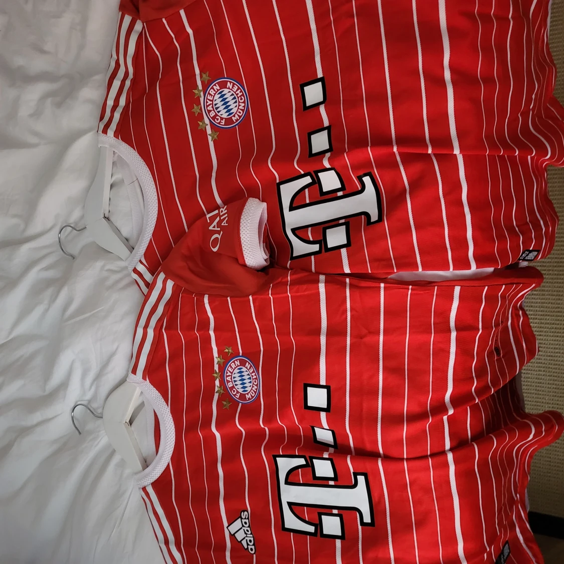 Två authentic Bayern München tröjor