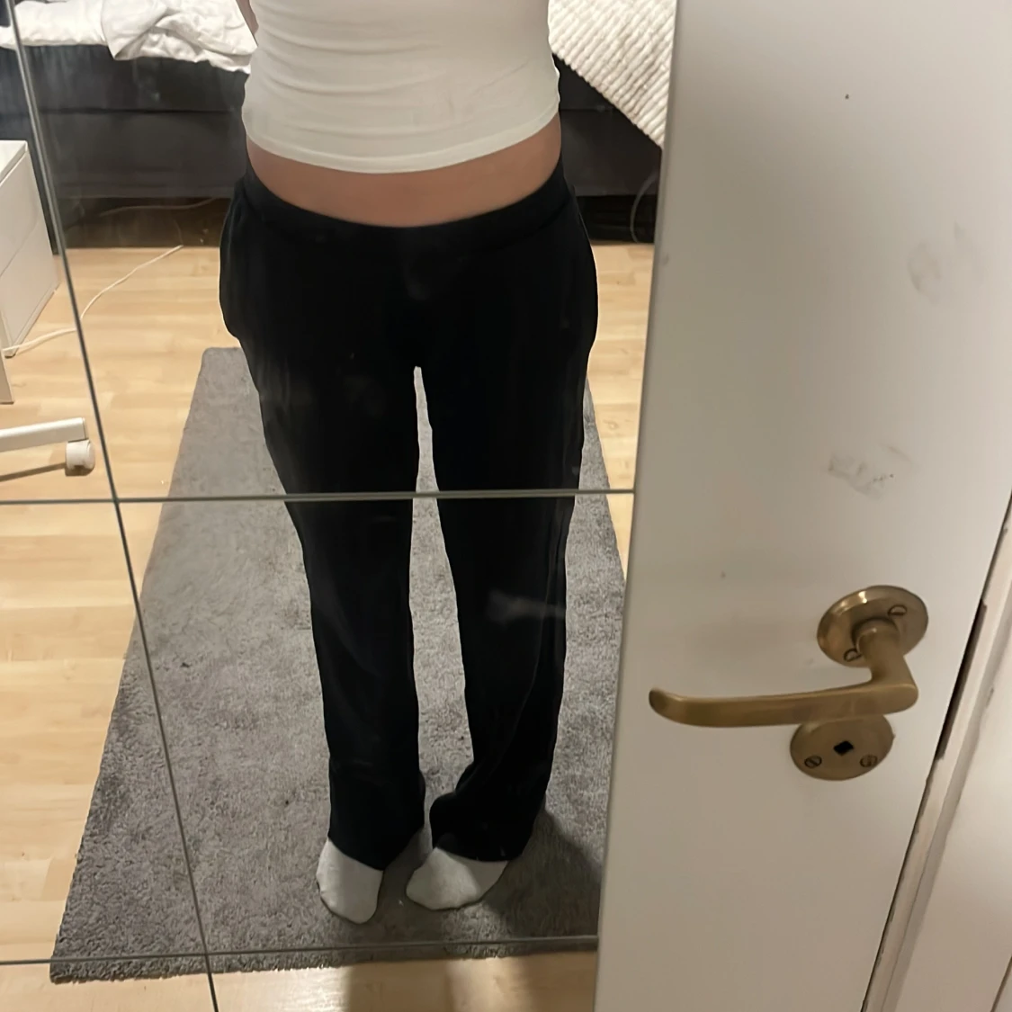 Lågmidjade mjukisbyxor  - 90