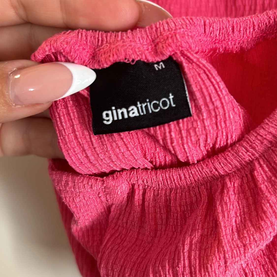 Rosa linnetopp från Gina Tricot - 91