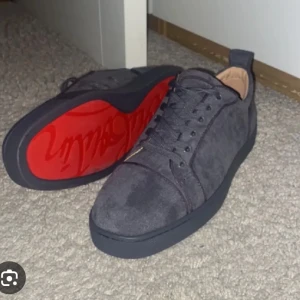 Söker! Storlek 38-39 hör av er om ni har  - Söker! Vilken färg som helst utan taggar storlek 38:39 