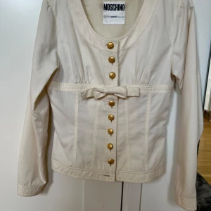 Moschino jeans-jacka - Fint skick.