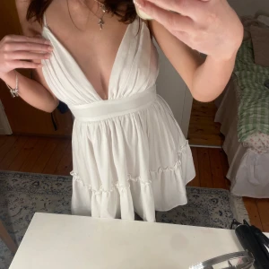 Studentklänning - Så fin klänning som användes på min student men som inte kommer till användning längre ❤️