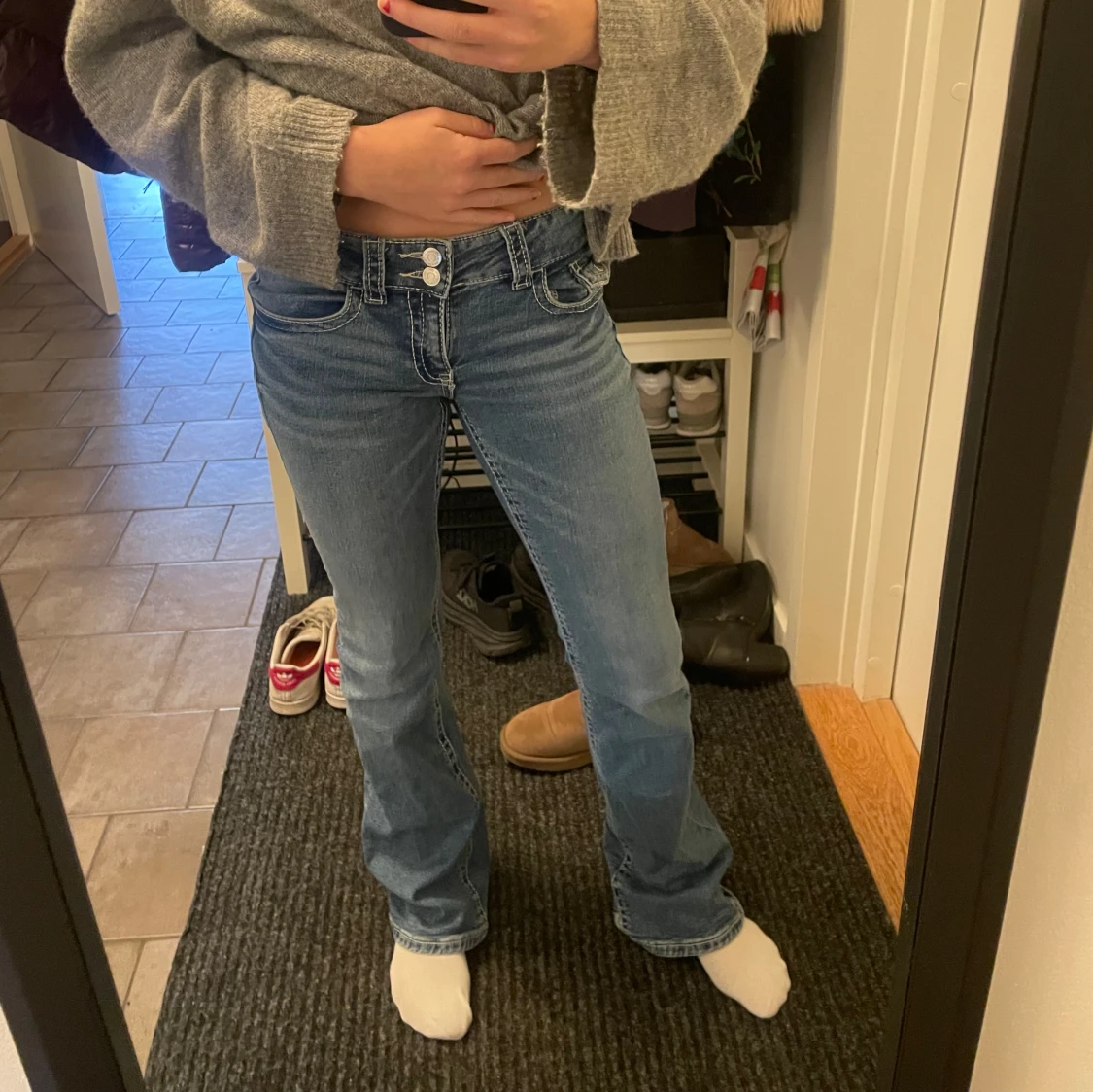 Blå jeans från Gina Tricot