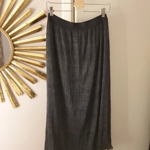 kjol - som ny!