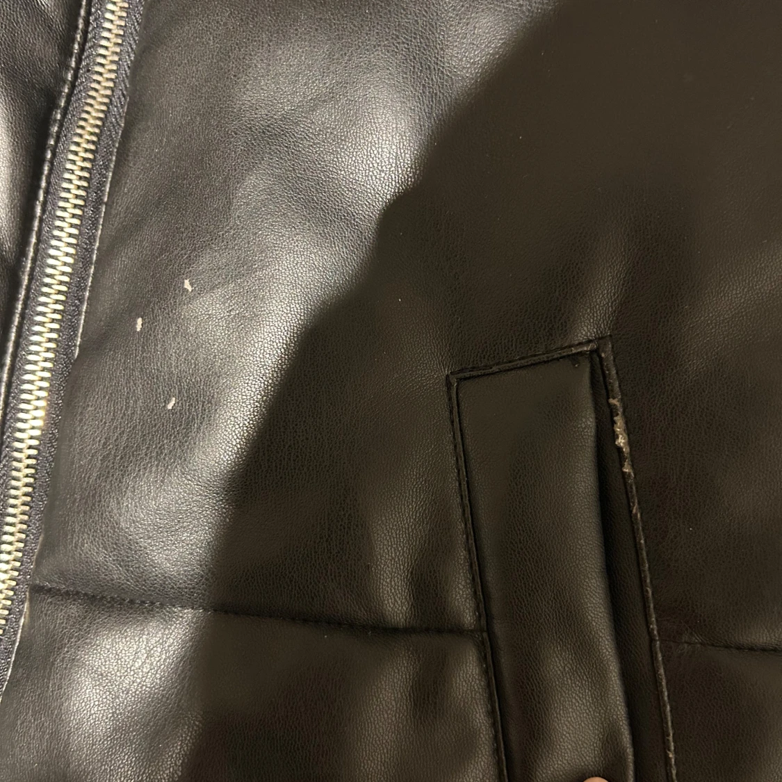 Svart pufferjacka  - 92