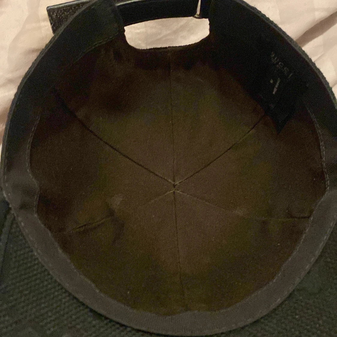 Svart Gucci jumbo keps med mönster - 92