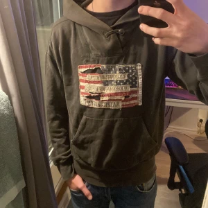 Ralph lauren hoodie denim and supply - Tja, säljer denna sällsynta och eftertraktade hoodien | Märke: Ralph lauren | Skick: 8/10 | Storlek: S | För frågor eller funderingar är det bara att skriva | Pris är diskuterbart |