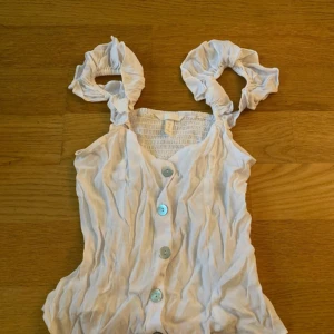 Linne - Jätte gulligt linne men den har aldrig kommit till användning 💗