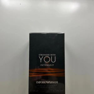 You armani - 50 ml. Oöppnad, köptes dubblett och sista bilden visar hur den ser ut. 