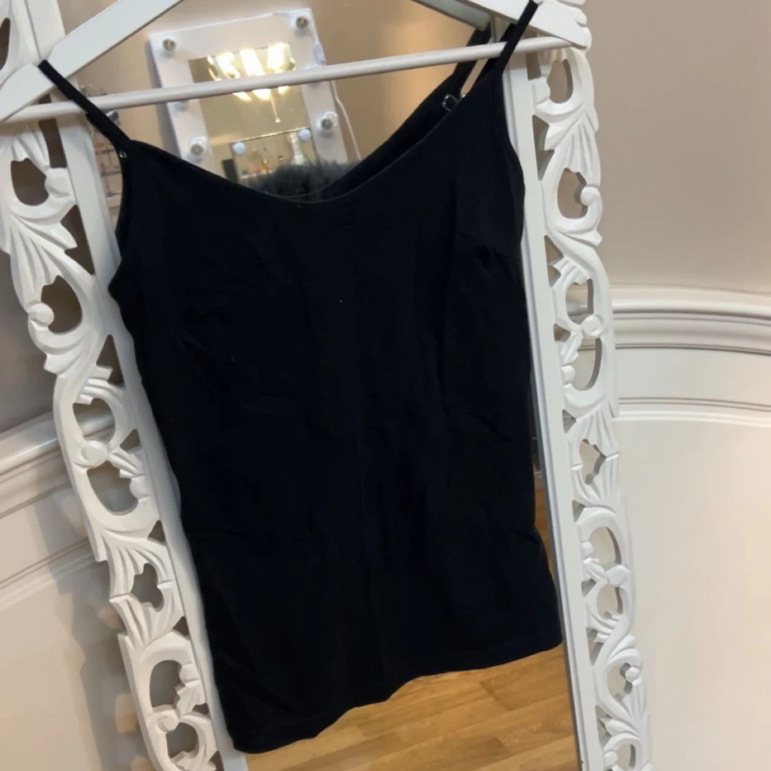 Svart linnetopp från 157 - 1