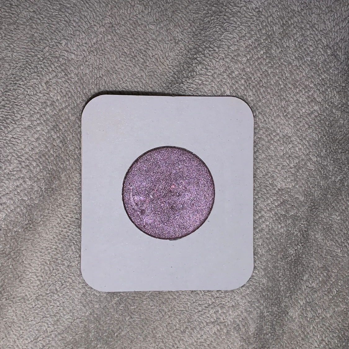 Lila ögonskugga från Nabla - 1