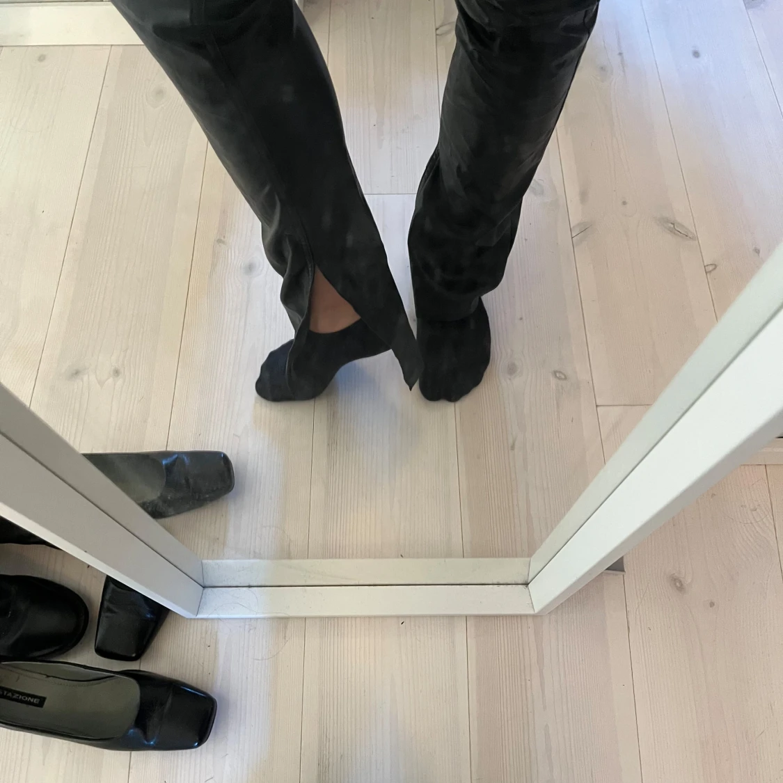 Weekday läderbyxor - 3