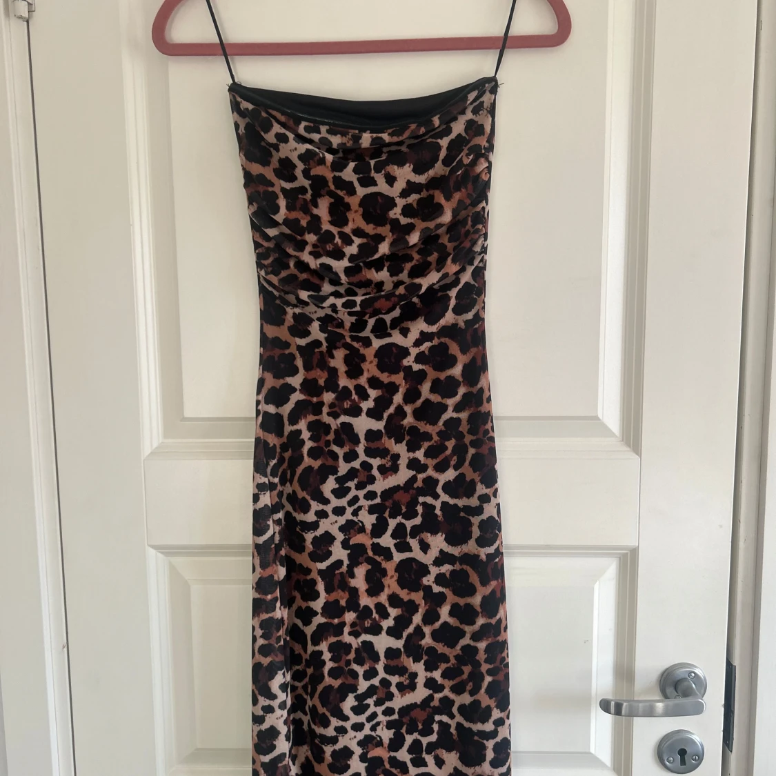 Långklänning leopard 