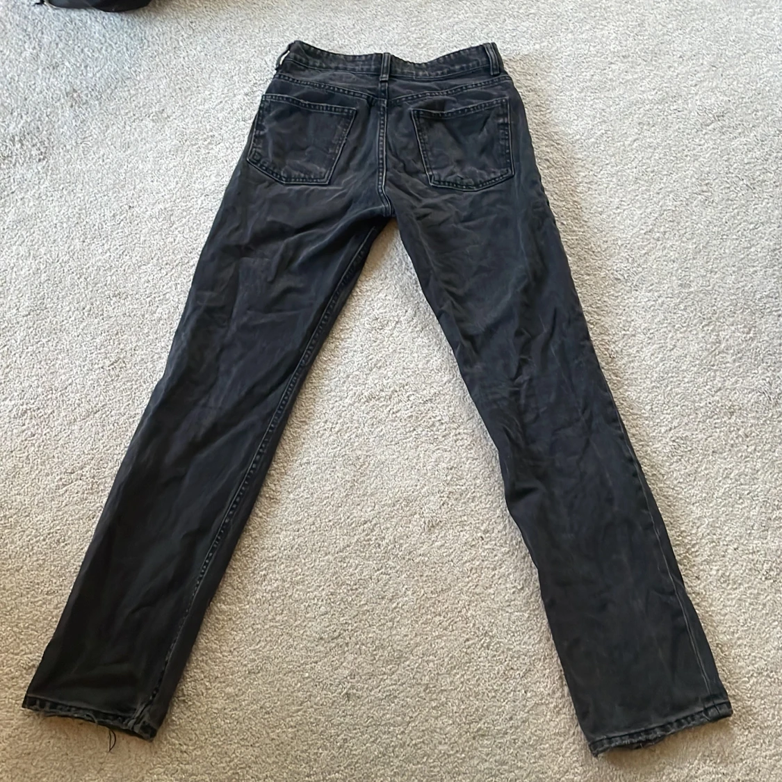 Svarta jeansbyxor - 2