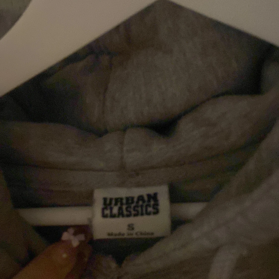 Grå hoodie från Urban Classics - 90