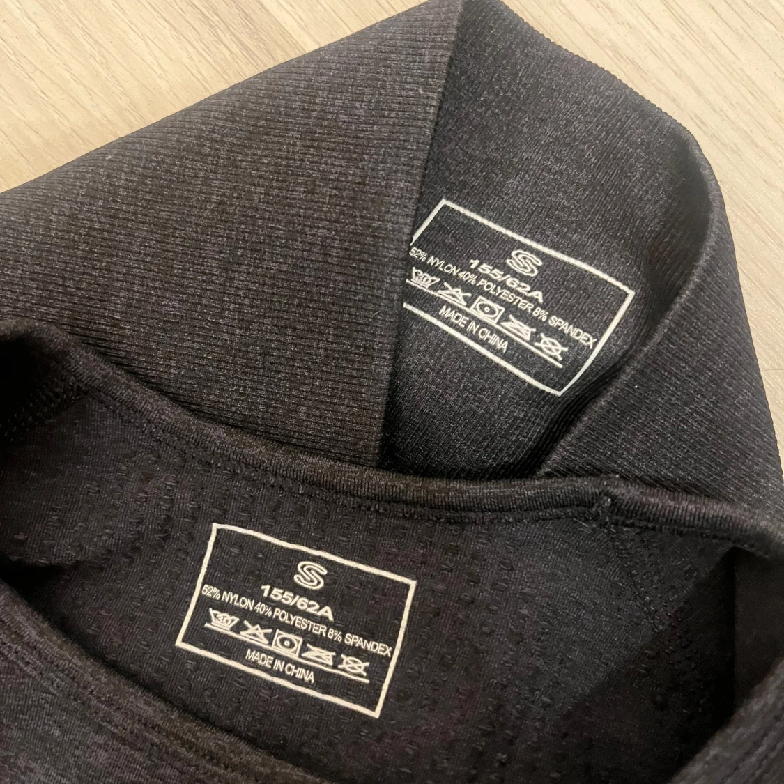 Mörkgrått träningsset från complete - 90