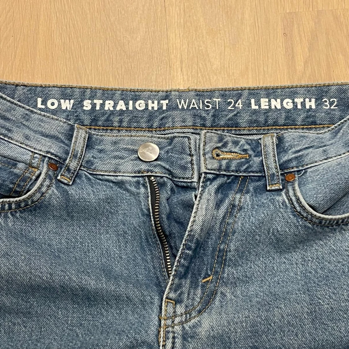 Blå jeans med låg midja - 92