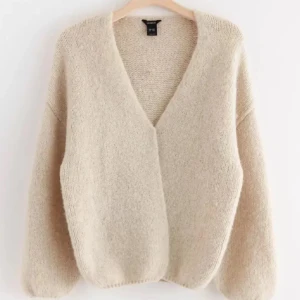 Lindex kofta - Säljer min nya Lindex kofta då jag hittade min gamla (köpte en ny eftersom den försvann)