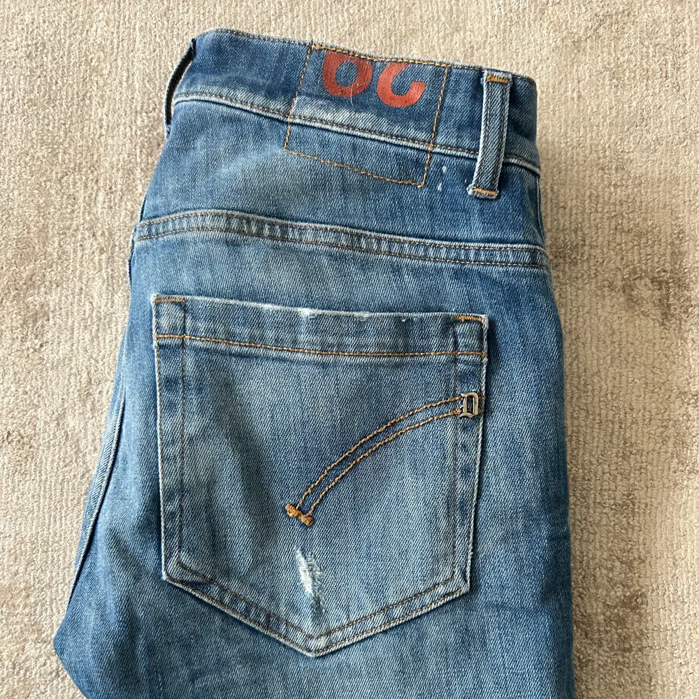 Ett par dondup jeans i väldigt bra skick nypris 3500 säljer för 1000. W29 Length 31. Jeans & Byxor.