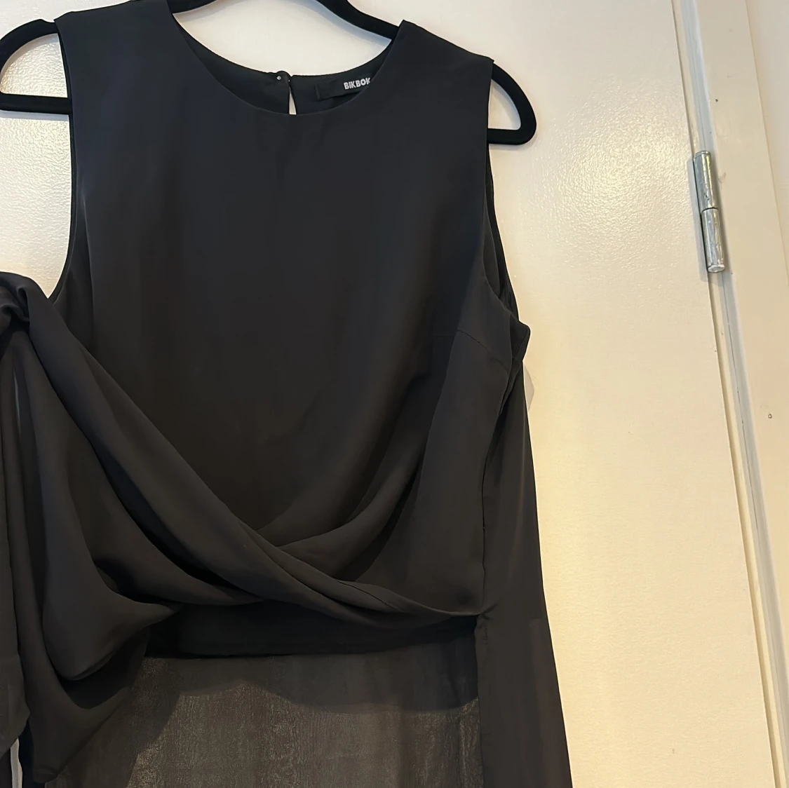 Klänning i chiffong tyg - 92