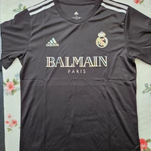 fotbolls-tröja - fotbolls-tröja real