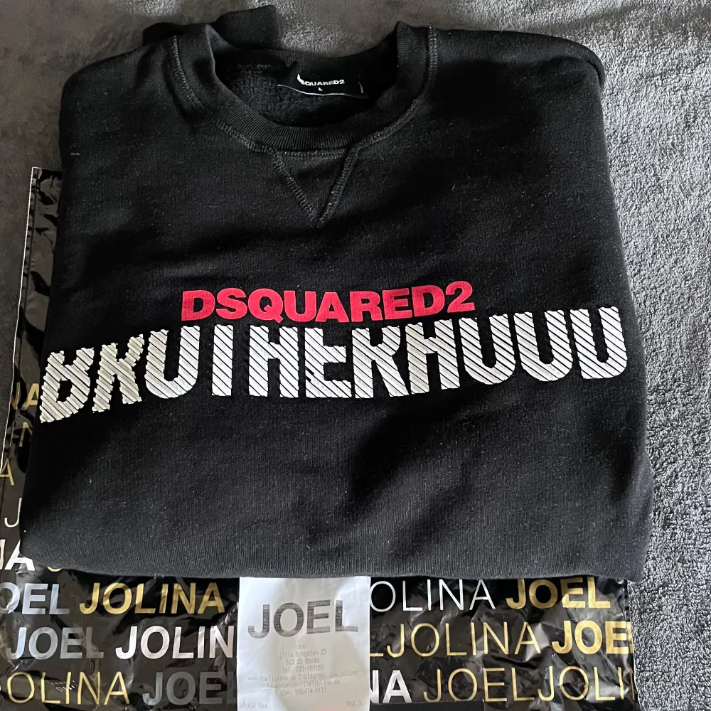Storlek:L Sparsamt använd Köppt på Joel Borås 2 800kr nypris . Neuletakit & Villapaidat.