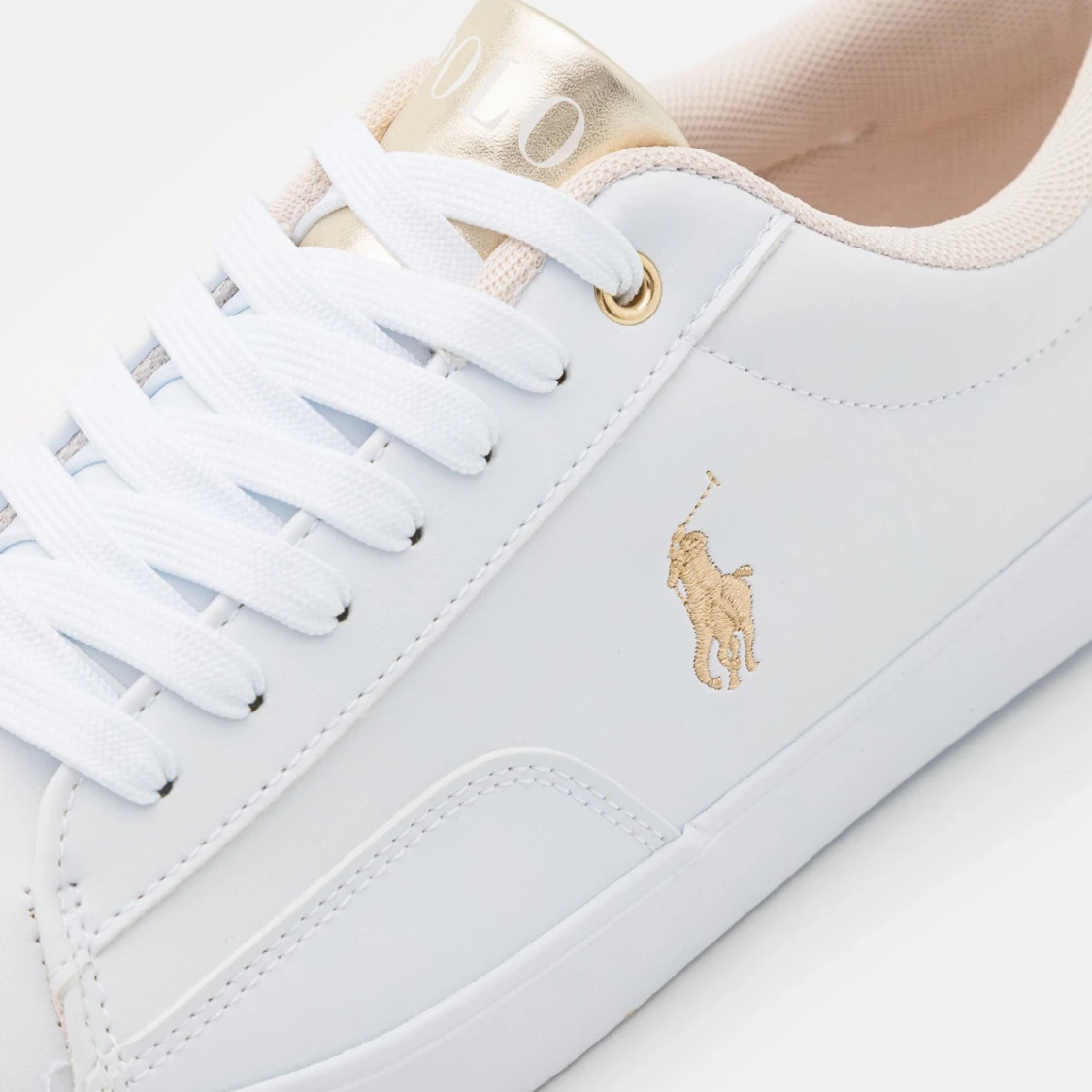 Vita sneakers med gulddetaljer från Polo Ralph Lauren - 91