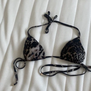 Leopard bikini - Köpt för 300kr