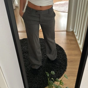 Kostymbyxor  - Skit snygga kostymbyxor men använder tyvärr inte längre 