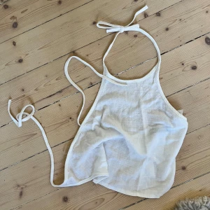 Helt ny sommartop från outfitbook - Helt ny har aldrig använt