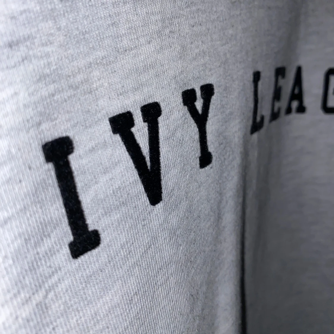 Grå sweatshirt från Les Deux - 90