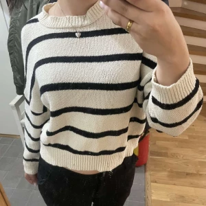 Stickad tröja - Bra skick!! 